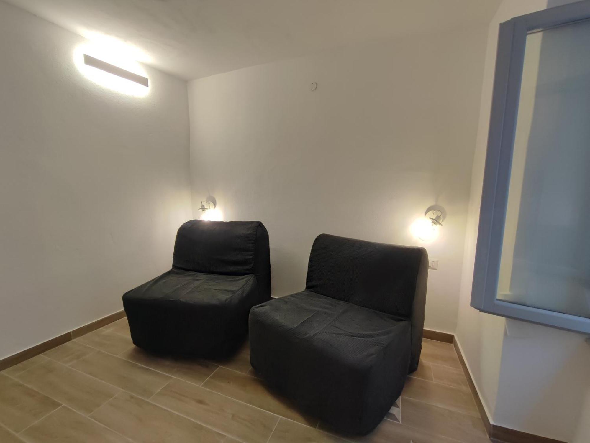 Residenza Nel Borgo L'Appusentu Bed & Breakfast กัสเตลซาร์โด ภายนอก รูปภาพ