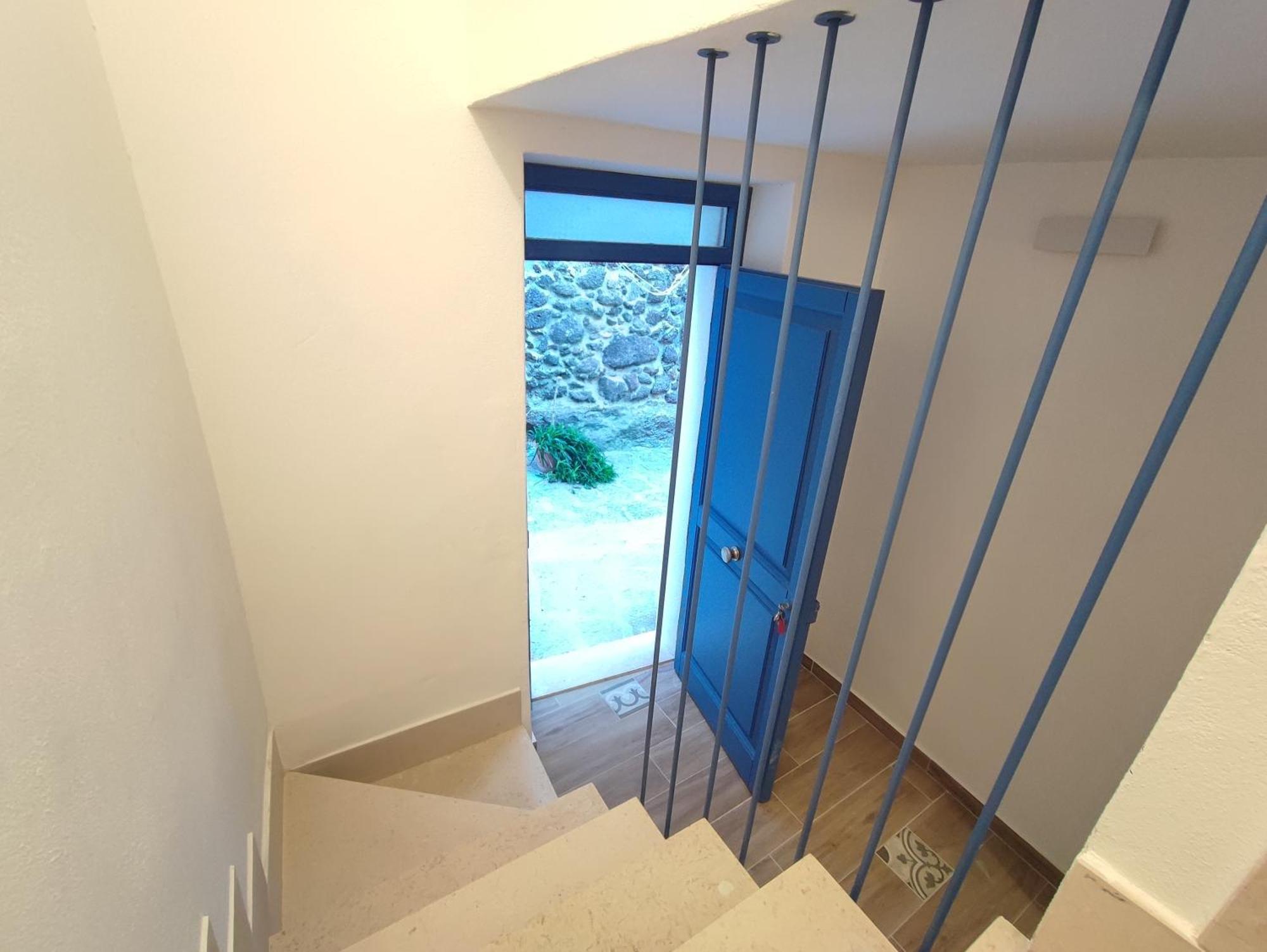 Residenza Nel Borgo L'Appusentu Bed & Breakfast กัสเตลซาร์โด ภายนอก รูปภาพ